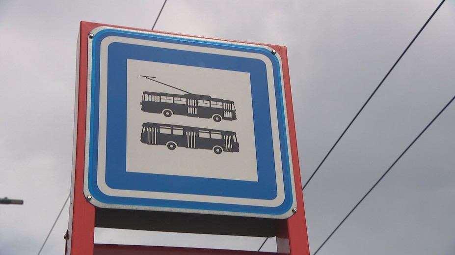 Hlavní město stále čeká na trolejbusy, jejich výroba ale vázne