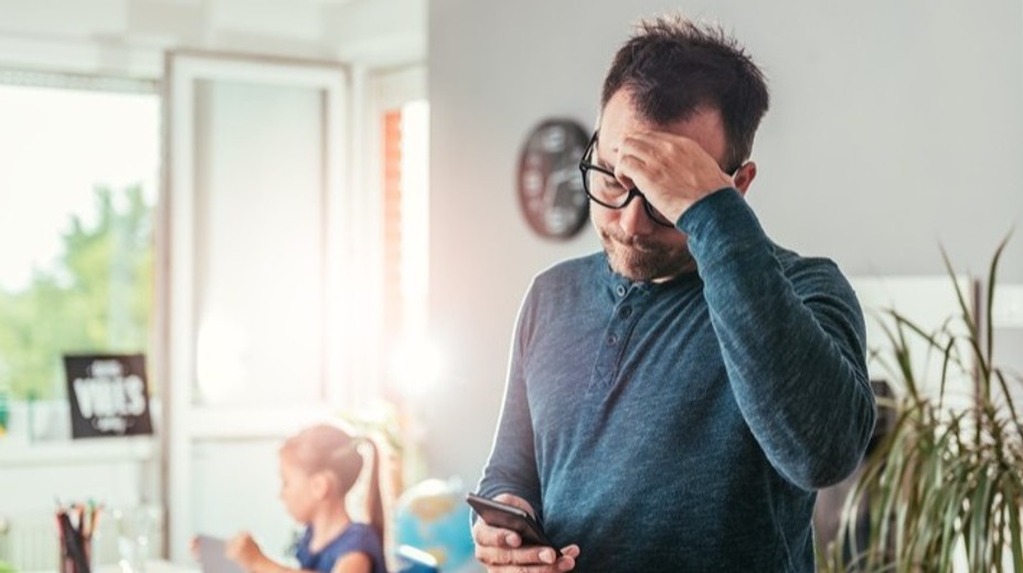 Jaroslav má dvě práce, aby uživil čtyři děti. Teď musí doplatit přes 120 tisíc