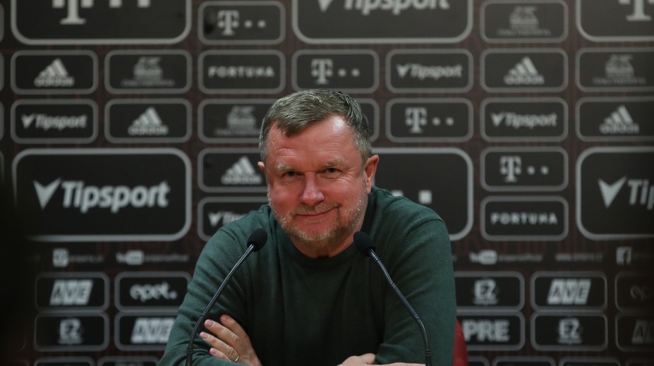 Trenér Vrba je koučem desetiletí, v anketě porazil i Trpišovského