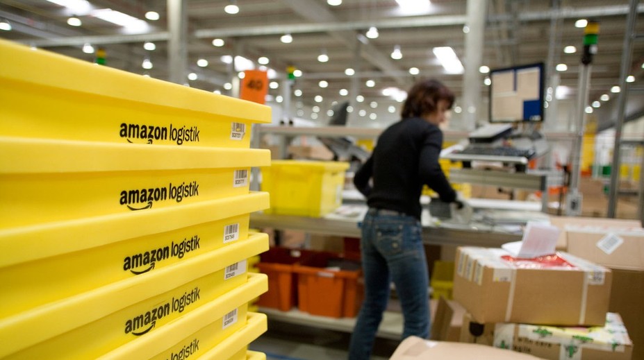 Amazon zvyšuje mzdy! I řadoví zaměstnanci dostanou o tisíce víc
