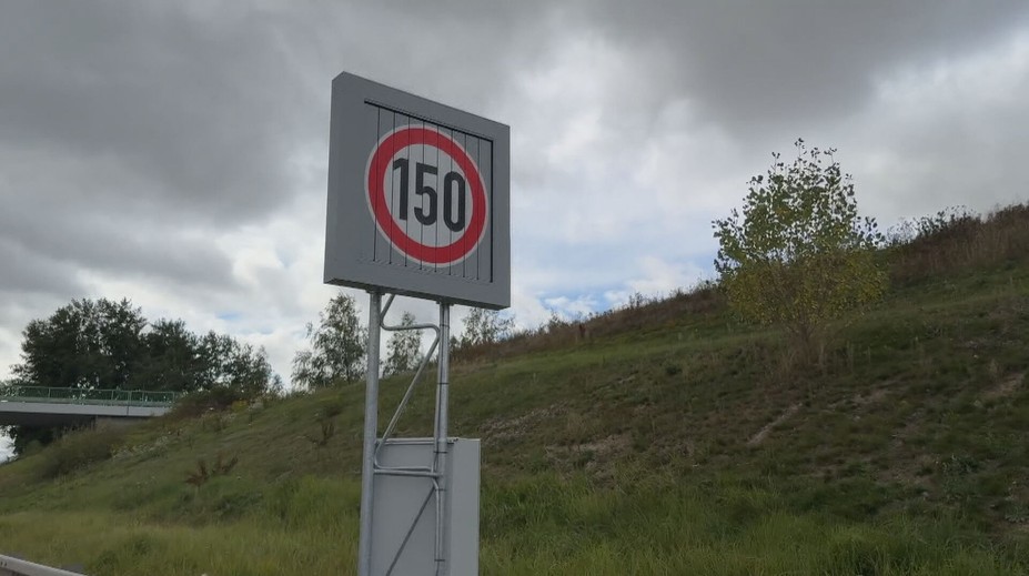 Vyšší rychlostní limit na D3 nepomohl. Policie hlásí více nehod