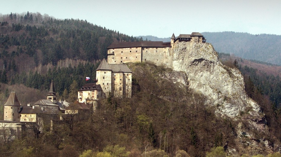 Tragedy at Orava Castle. Tourist Falls from Balcony