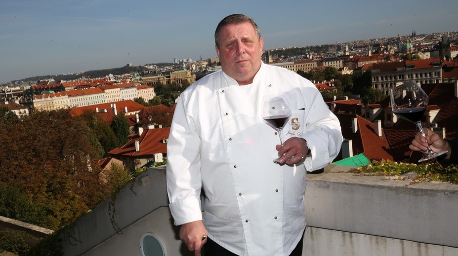 Šéfkuchař Sapík vařil českým prezidentům. Jeho restaurace je teď k pronájmu