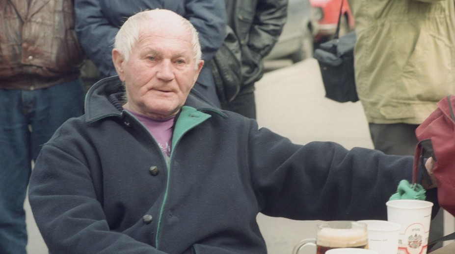 Hrabal by oslavil 112. narozeniny. U jeho pomníku se objevilo překvapení