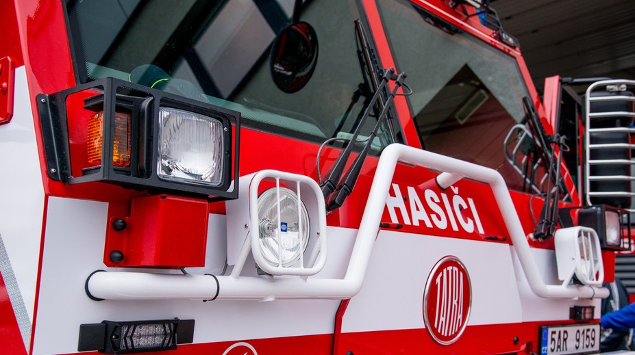 V Chomutově hořel dům. Oheň způsobil škody za statisíce