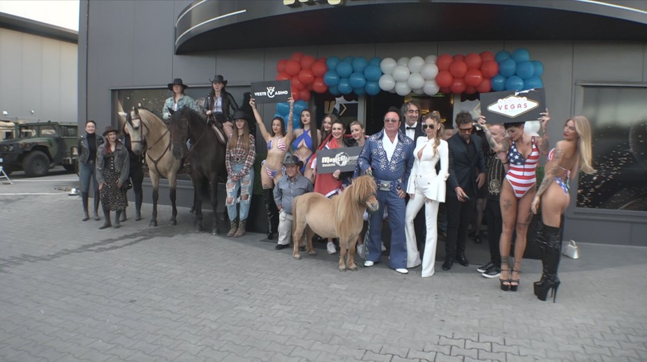 Známé osobnosti se sešly na party v kasinu. Město Las Vegas totiž slaví 120 let