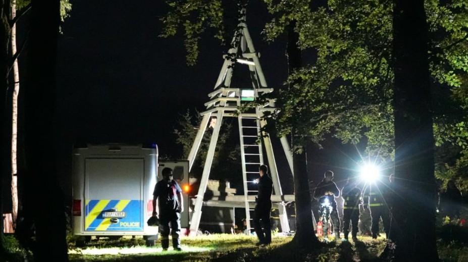 Pět lidí obviněno kvůli pádu plošiny na Děčínsku. Policisté případ stále vyšetřují