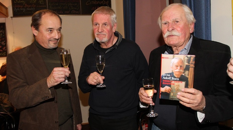 Herec Jiří Žák podlehl vážné nemoci. Divadlo zveřejnilo dojemnou vzpomínku