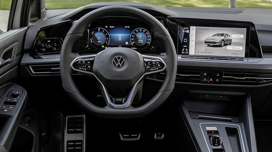 Volkswagen přiznává chybu, která přivádí řidiče k nepříčetnosti. Slibuje nápravu