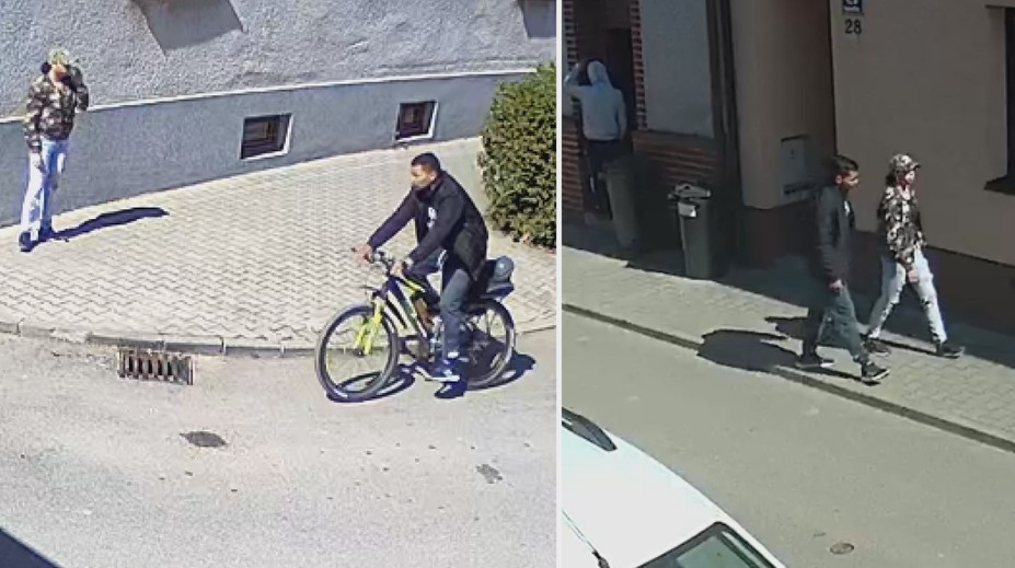 Zazvonění, pak vykopnuté dveře. Oprsklé zloděje hledá policie! VIDEO
