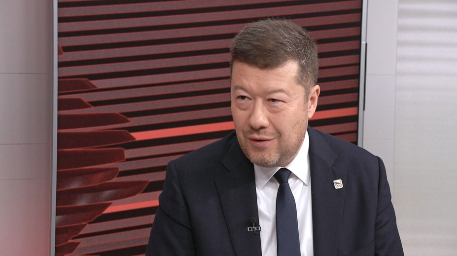 Neděláme to, ale s Ruskem by se mluvit mělo, říká Okamura. Maďarsko by nechal být