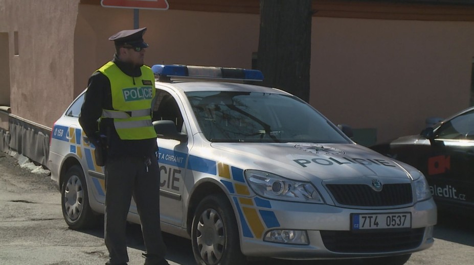 Policie vypátrala těhotnou dívku. Těsně před porodem utekla z nemocnice