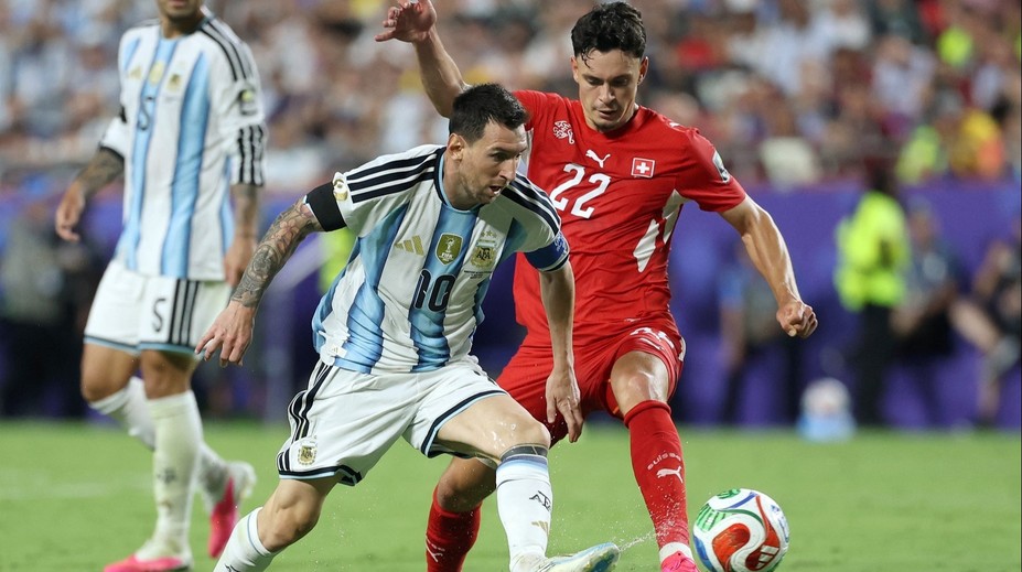 ON-LINE Argentina vs. Švýcarsko: Ndoye srovnává, Švýcaři dohrávají v deseti