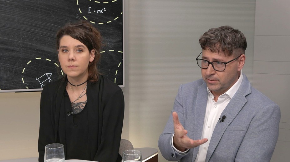 Trẻ em ngày càng yêu thích chatbot. Cần có sự điều chỉnh, chuyên gia nói