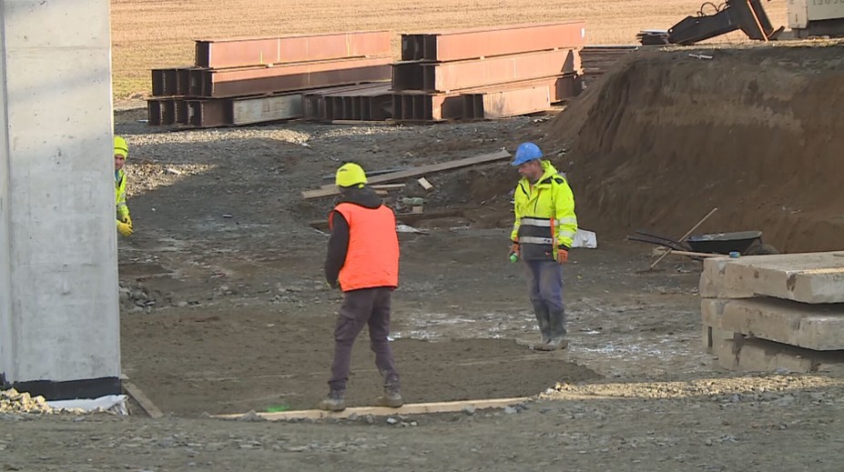Posledních 200 metrů dálnice D49 se konečně dokončí. Stavba trvá už 18 let