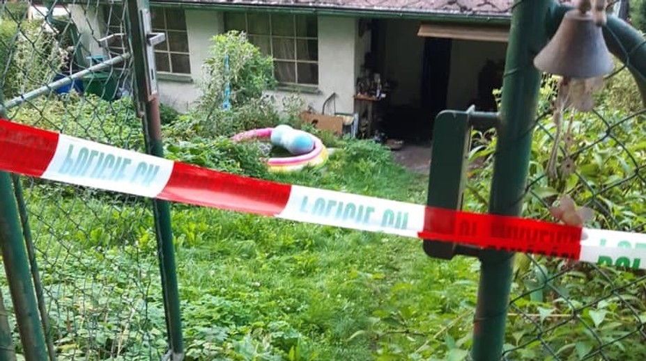 Hrůza v Libochovicích. V domě našli mrtvou ženu, zavraždit ji měl zloděj