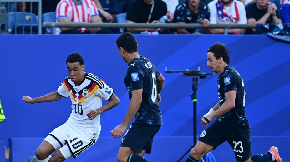 Německo–Paraguay ON-LINE: Německu neuznali gól v prodloužení. Rozhodnou penalty
