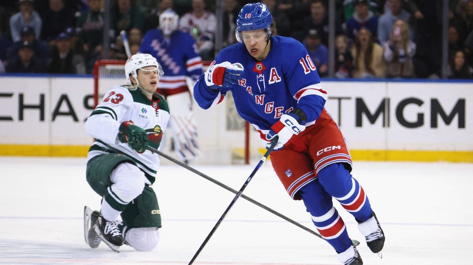 Hvězdný Rus Panarin v NHL mění adresu. Rangers za něj dostali minimum