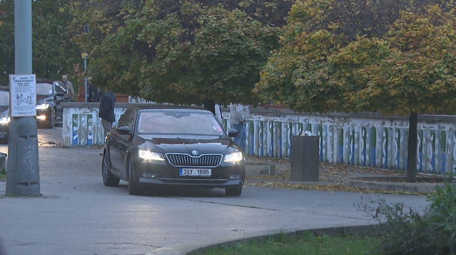 Nového prezidenta čeká řada benefitů. Jedním z nich je služební vůz