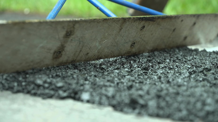 Tiền nhà nước phát cho các địa phương một cách không cần thiết