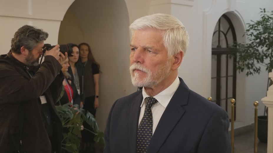 Tổng thống Pavel cấp ân xá