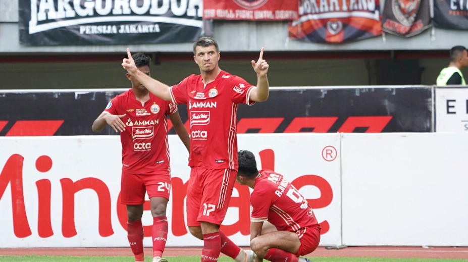 Strhující výhry Jakarty. Kúdelův tým často vítězí pozdními góly