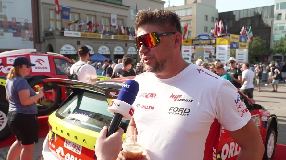 Prokop ve Zlíně řádil s novým autem, v ulicích to byl pořádný hukot