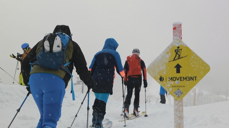 Oblíbené letovisko zpoplatnilo skialpinistům sjezdovky. Omezení zavádí už i v Česku