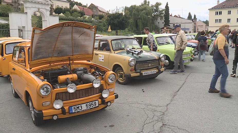 Do Fulneku se sjeli fandové trabantů. Předvedli i originální úpravy
