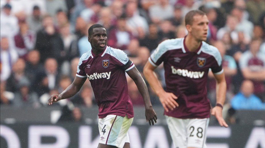 Rodinu Součkova spoluhráče přepadli. West Ham nabízí 700 tisíc za informace