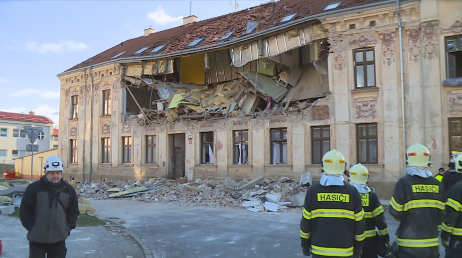 Za výbuch ve Znojmě mohl zřejmě špatný kotel. Nepodceňujte revizi, vyzývá expert