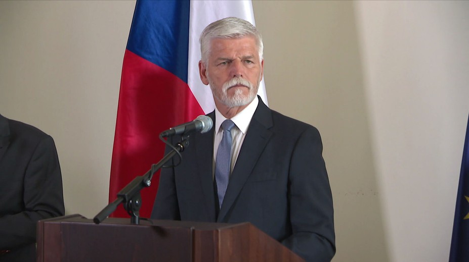 Tổng thống ký ngân sách