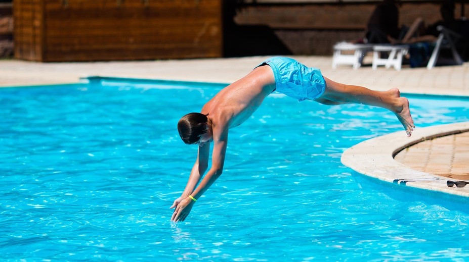 17letý chlapec zemřel na dovolené v Řecku. Našli ho mrtvého u hotelu