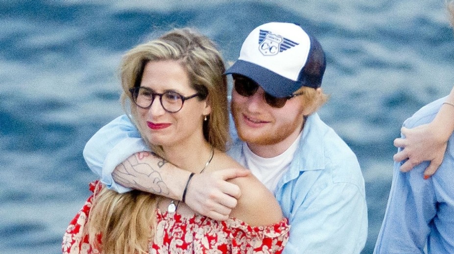 Těhotné manželce Eda Sheerana našli nádor. Museli ji operovat