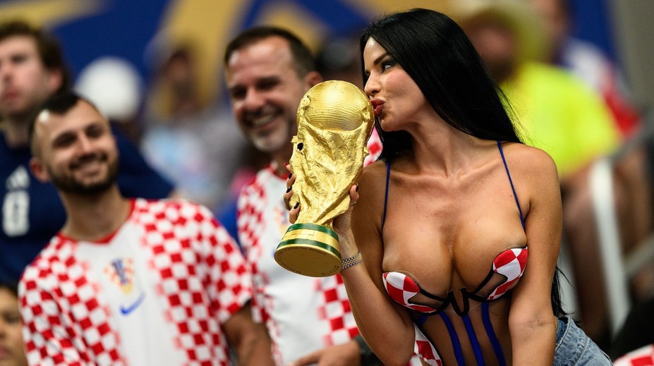 Chorvatská senzace je zpět! Slavná fanynka ukázala odvážný outfit