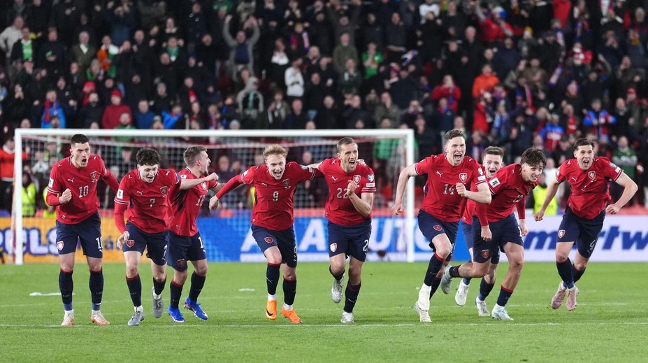 Před odletem na MS domácí zastávka. Reprezentace už ví soupeře