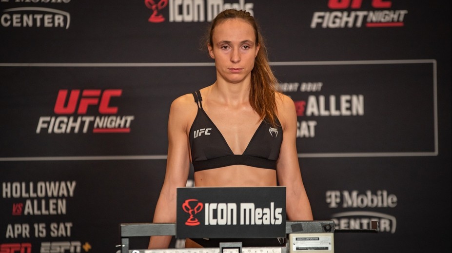Česká MMA zápasnice slaví narozeniny. Poslala vzkaz zesnulému bratrovi