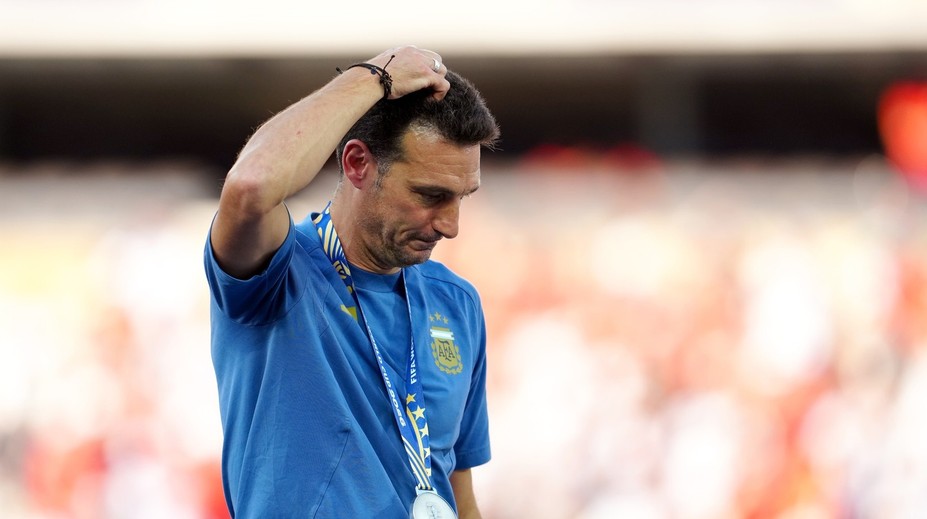 Zdrcený kouč Argentiny se rozplakal a dal najevo obavy ohledně své budoucnosti