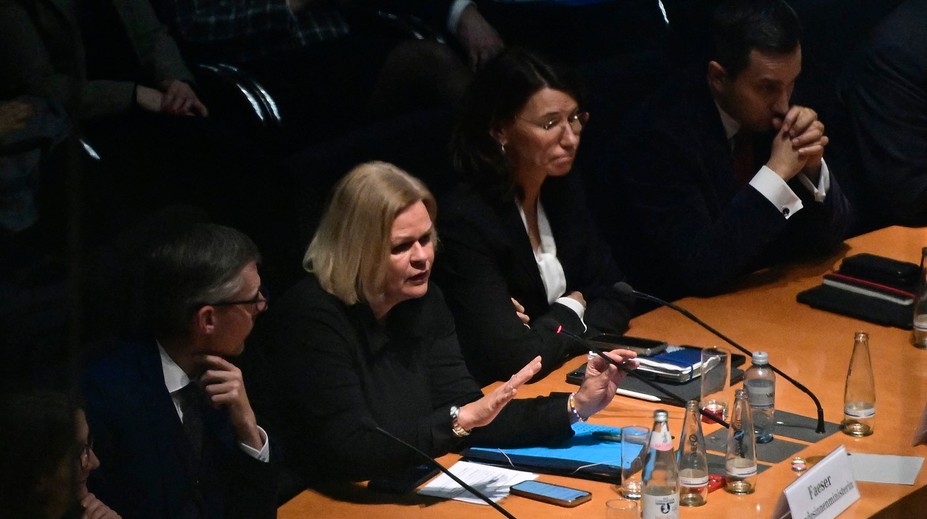 Útočník z Magdeburku vykazuje známky duševní nemoci, tvrdí německá ministryně
