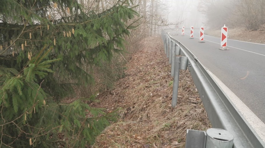 Důležitý tah u obce Pohled je v havarijním stavu. Oprava bude stát 67 milionů