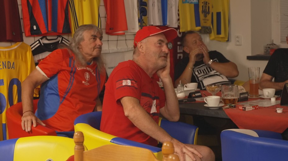 Fanoušci si kvůli repre brali i dovolenou. Je to smutné, hlesli jen po zápase