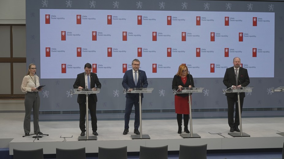 Zpřísnění migrace i celostátní referendum. Vláda má do roku 2029 několik priorit