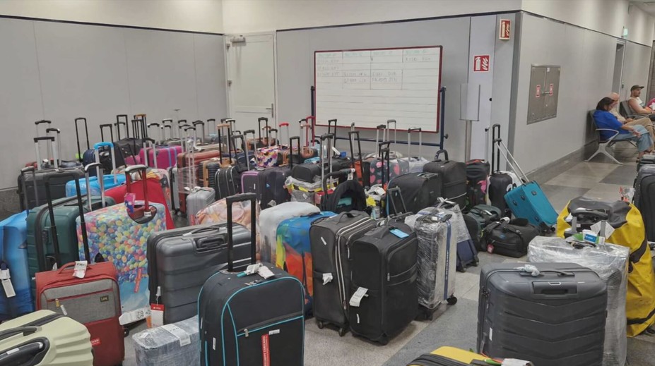 Chaos s kufry se už nemá opakovat. Posílíme personál, slibuje pražské letiště