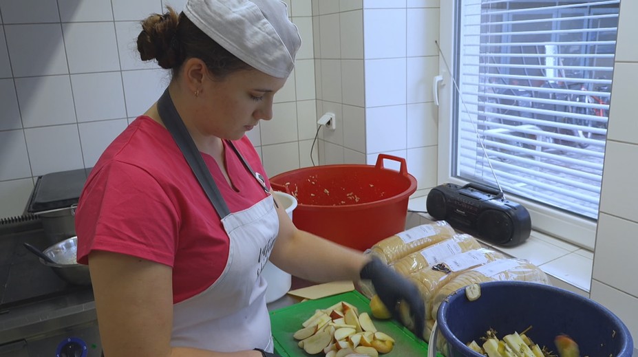 Zdravější stravování ve školách Babiš zatím nechce. Dětem sám uvaří