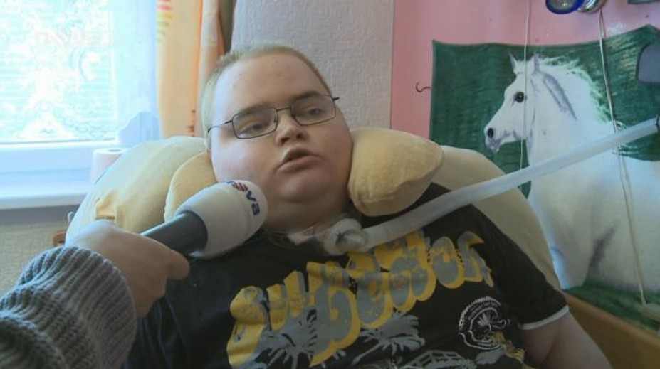 Proč Láďovi, chlapci se sloníma nohama, lékaři neléčili nádor? Kvůli němu loni zemřel