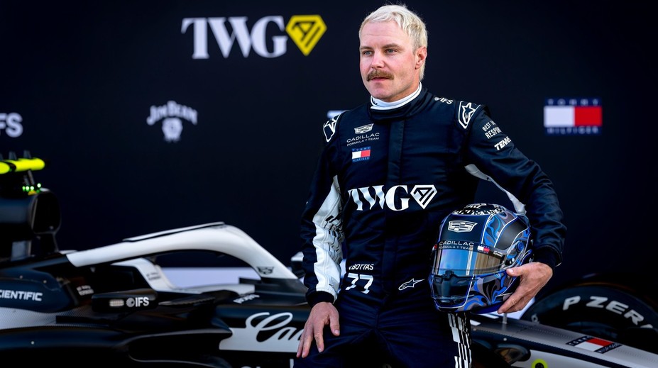 Bottas promluvil o emotivním startu své nové stáje. V garáži tekly slzy