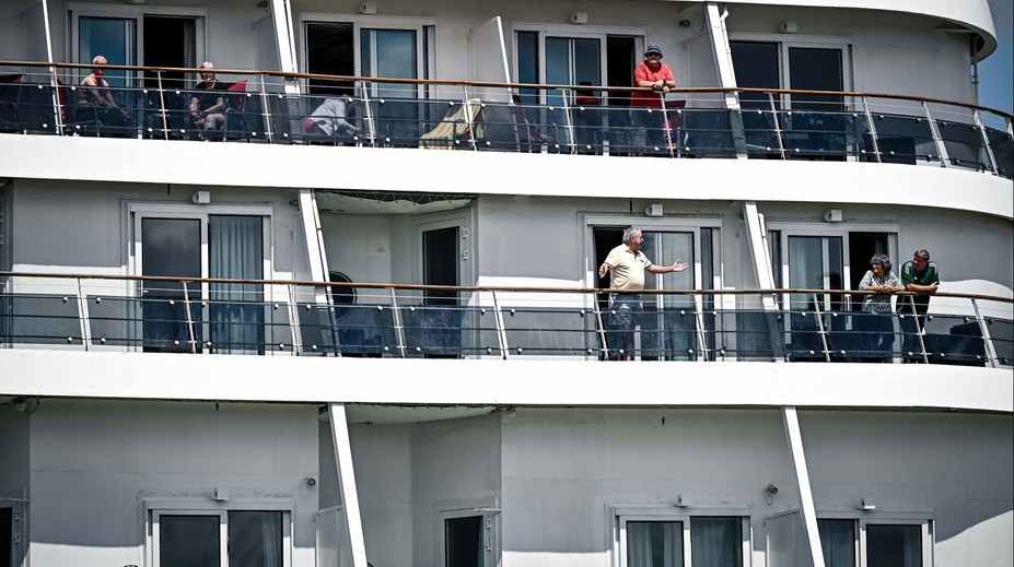Na výletní lodi se šíří další virus. Jeden člověk na palubě zemřel