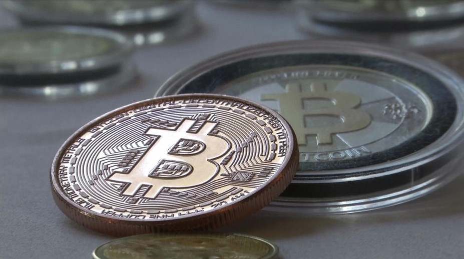 Kriminalisté rozšířili stíhání v bitcoinové kauze. Jde o praní špinavých peněz