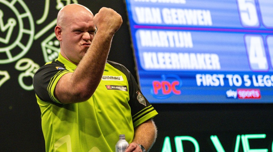 Grand Slam of Darts: Van Gerwen ovládl skupinu, končí Wright