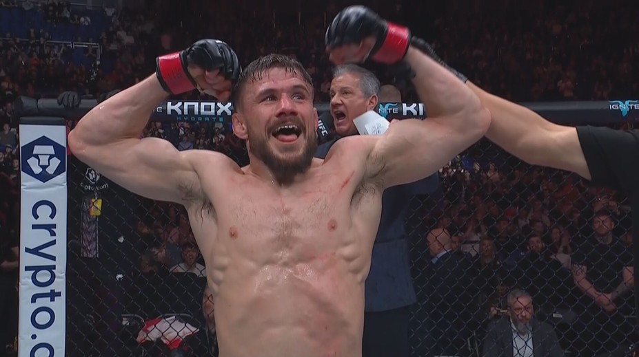 Keita při debutu v UFC padl. Rock soupeře udeřil po zápase